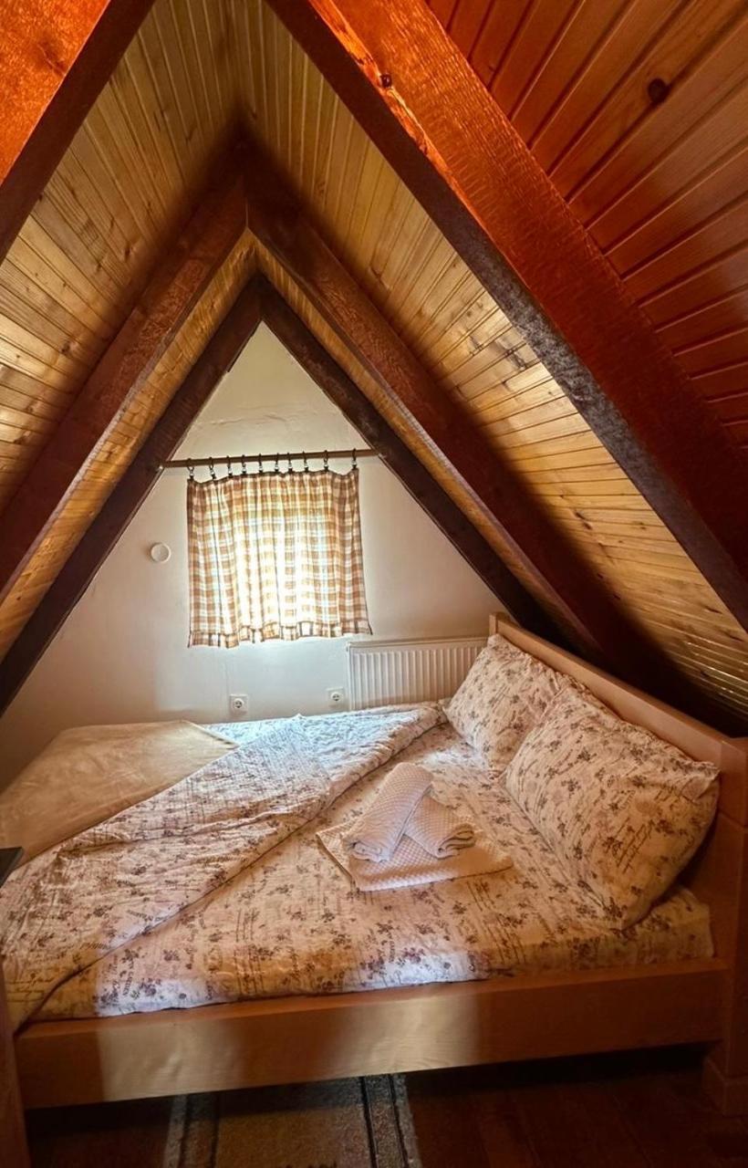 Bungalows Krstajic Žabljak Buitenkant foto